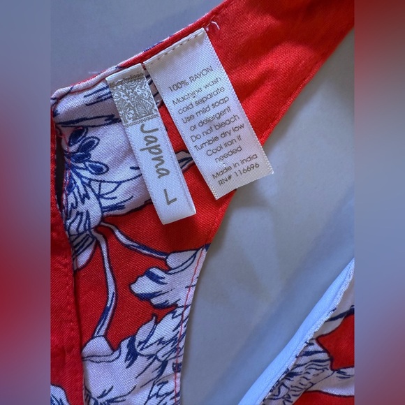 Japna red floral maxi dress  small area at back and bottom elastic wais  long L - Picture 12 of 16